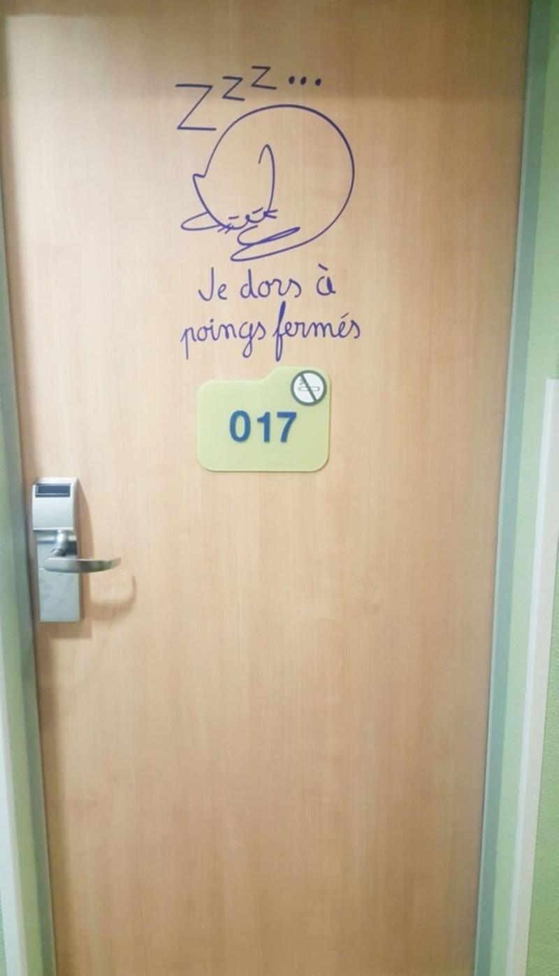 Ibis Budget Grenoble Sud Seyssinet Buitenkant foto