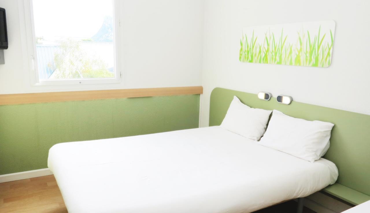 Ibis Budget Grenoble Sud Seyssinet Buitenkant foto