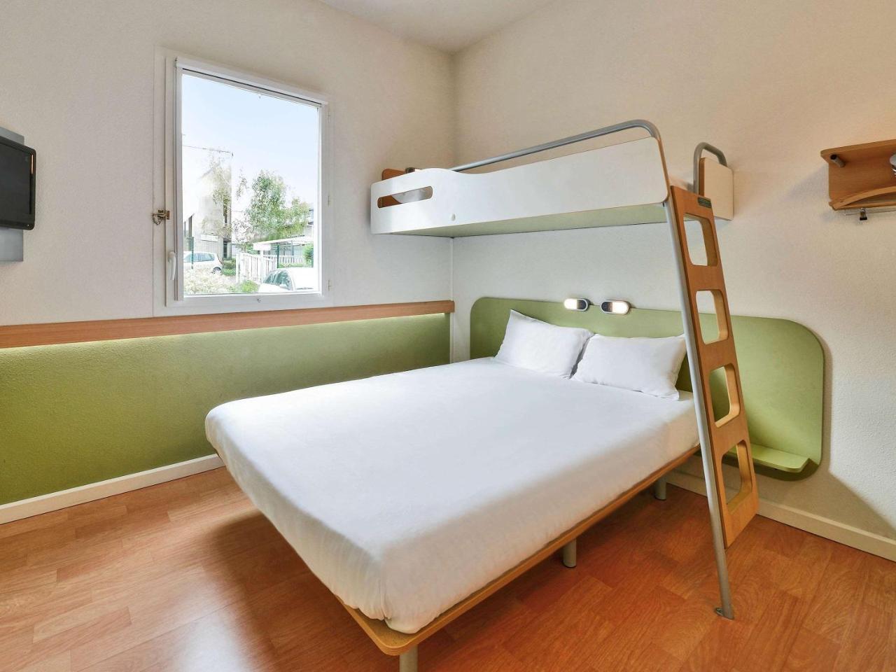 Ibis Budget Grenoble Sud Seyssinet Buitenkant foto